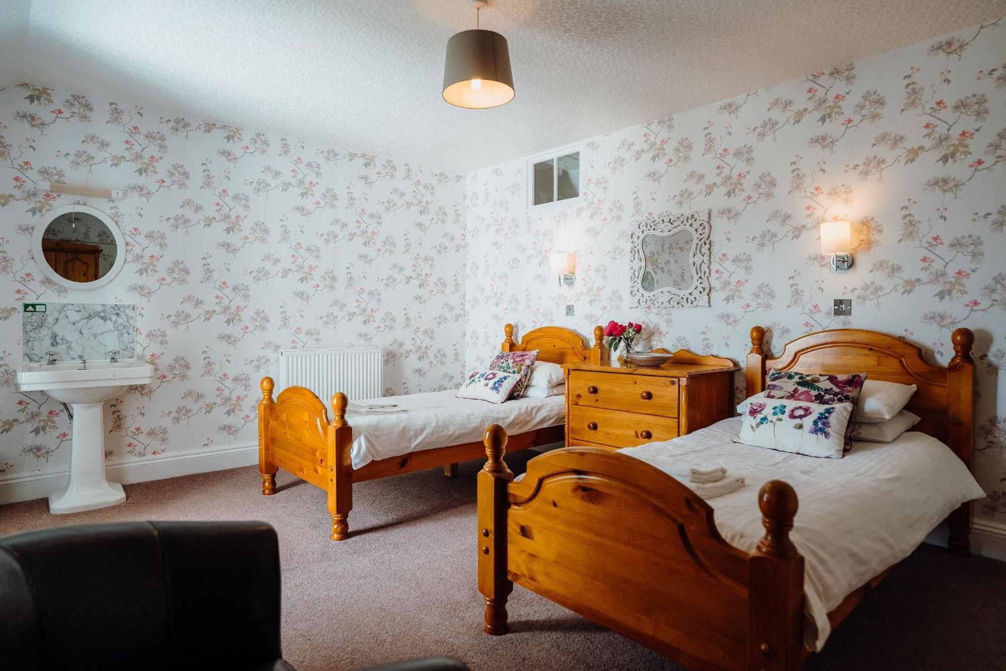Celtic Haven Hotell Lydstep Exteriör bild